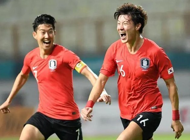 近10年欧冠场均进球榜：哈兰德1.02球第1，C罗第2，梅西第4（欧冠近十年场均进球榜：哈兰德1.02球居首，C罗第二，梅西第四）